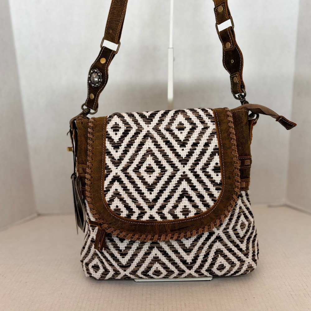 Myra Bag Sand Weaver Shoulder Bag Womens Medium‎ Brown Woven Leather S-7356 New